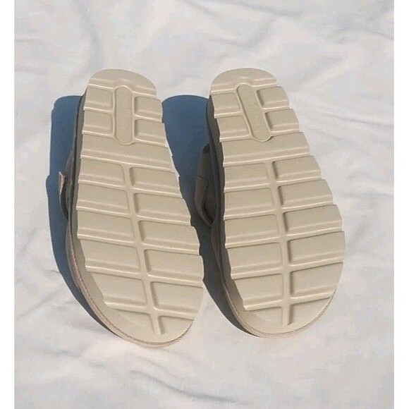 Koolaburra by UGG Tizz Sandal Womens Size 8 Desert Stone Suede Adjustable NEW - Picture 5 of 5